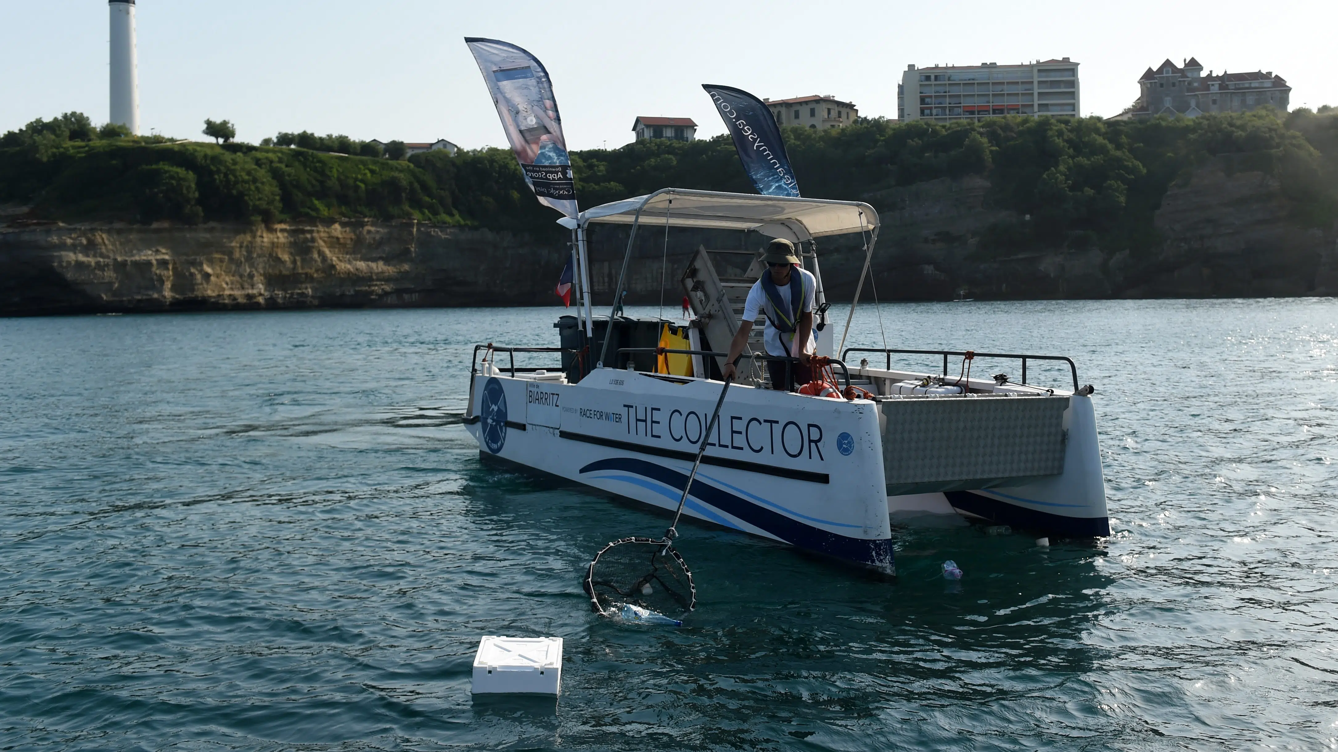 app rifiuti mare