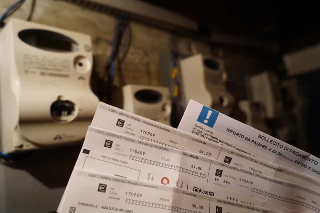 Primo via libera al dl bollette: dal bonus luce all'impignorabilità per ...